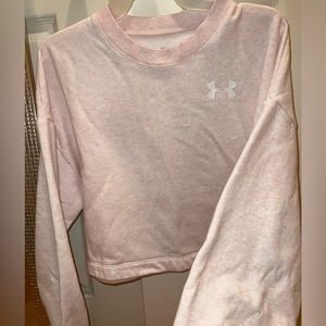 Baby pink under armour top
